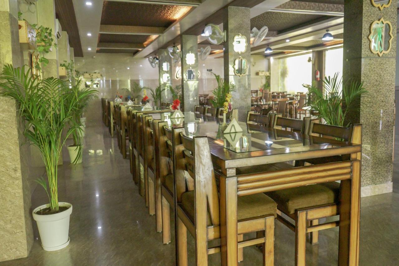 Collection O 4731 Hotel Surya Continental Lucknow Exterior foto